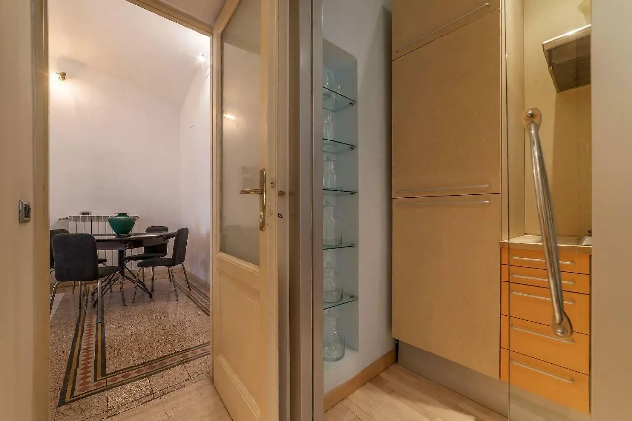 San Giovanni & Colosseo Roomy Flat Róma