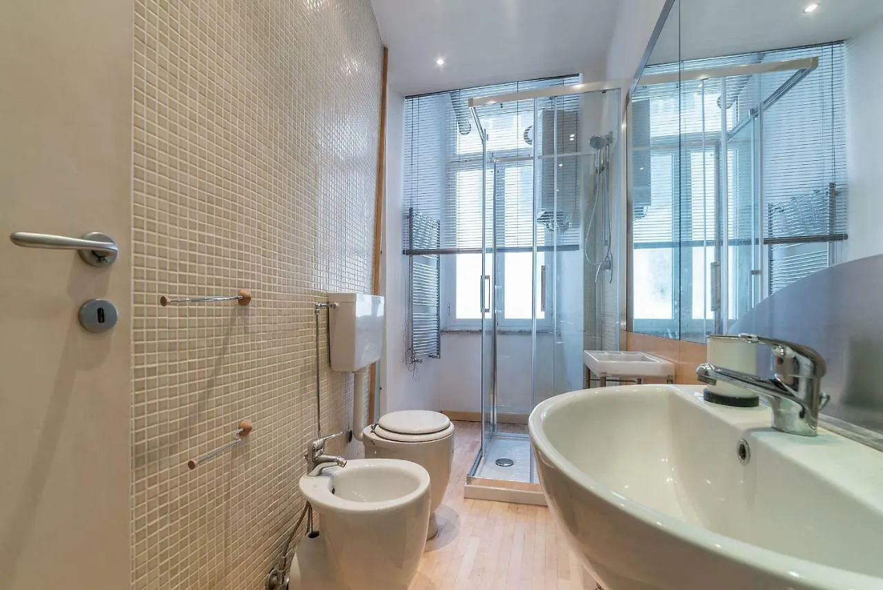 Apartament San Giovanni & Colosseo Roomy Flat Rzym Włochy