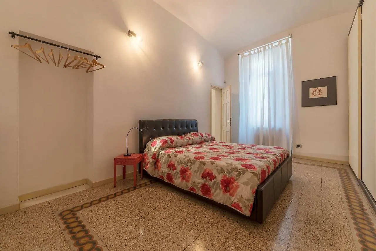 Apartament San Giovanni & Colosseo Roomy Flat Rzym