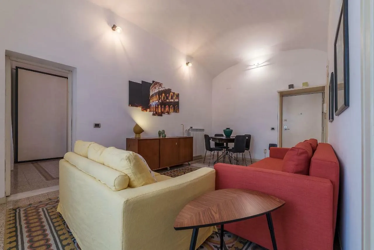 San Giovanni & Colosseo Roomy Flat Rzym 0*,